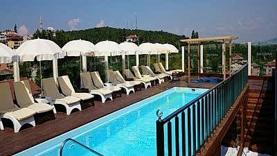 terasa-havuz-yapimi-1