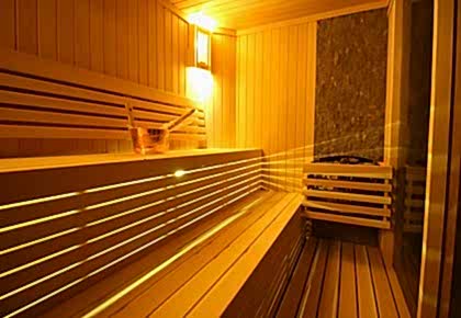 Özenle seçilen ahşaplar ile imal edilen SunCare Saunaları,
imalattan kullanıma kadar her tür detay düşünülerek projelendirilir...